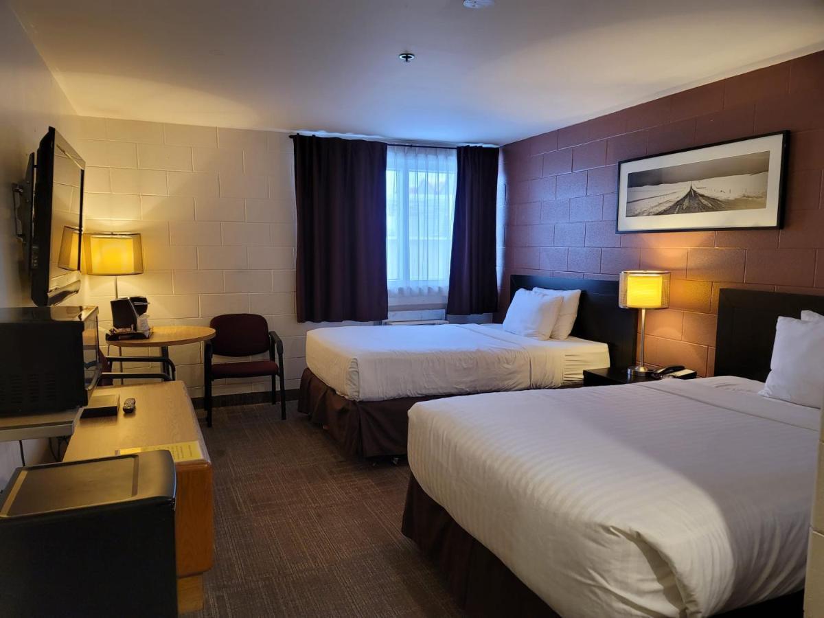 Roadking Inns Motel Калгари Экстерьер фото